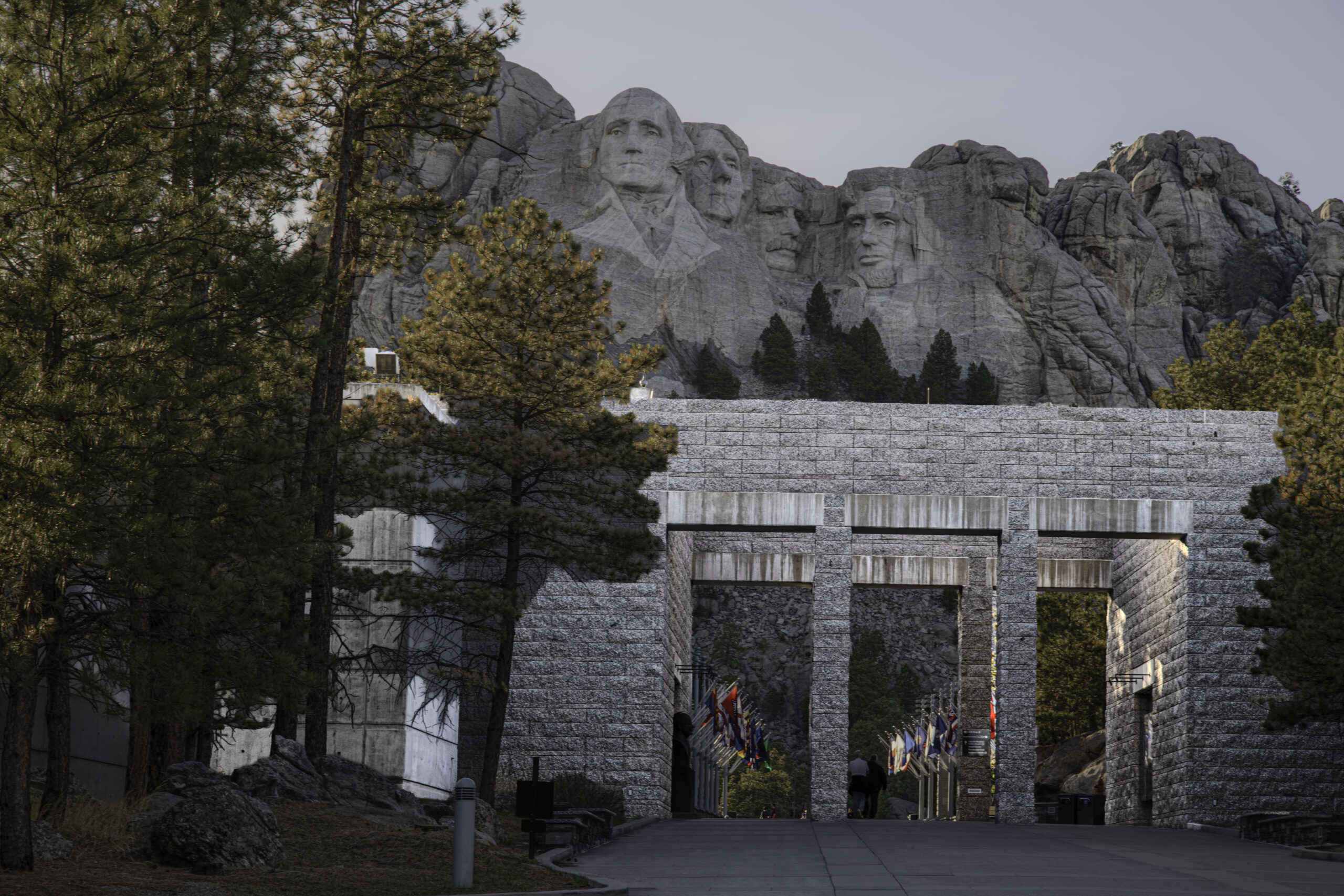 FOCUS ON THE BACKROADS:  MOUNT RUSHMORE – SOUTH DAKOTA